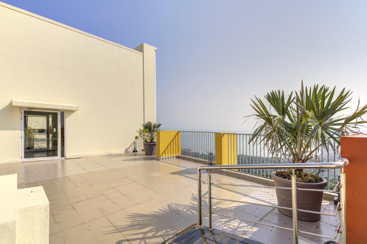 Luxe 2Bhk 10Min From Goi Airport With Pool Access Apartment Dabolim Bagian luar foto