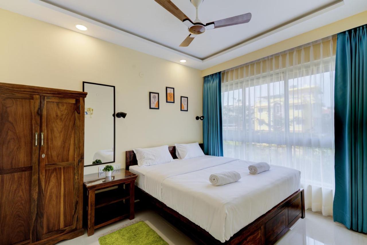 Luxe 2Bhk 10Min From Goi Airport With Pool Access Apartment Dabolim Bagian luar foto