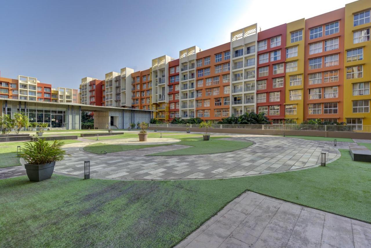 Luxe 2Bhk 10Min From Goi Airport With Pool Access Apartment Dabolim Bagian luar foto