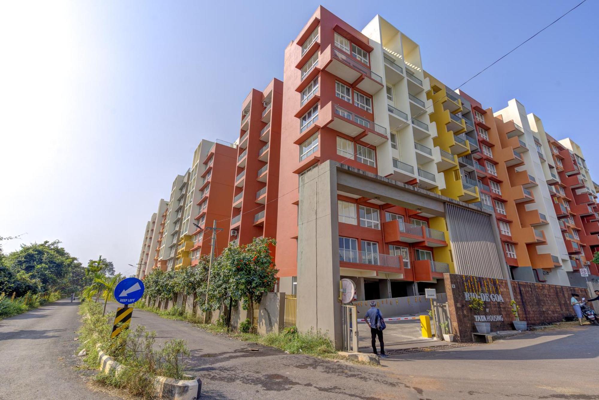 Luxe 2Bhk 10Min From Goi Airport With Pool Access Apartment Dabolim Bagian luar foto