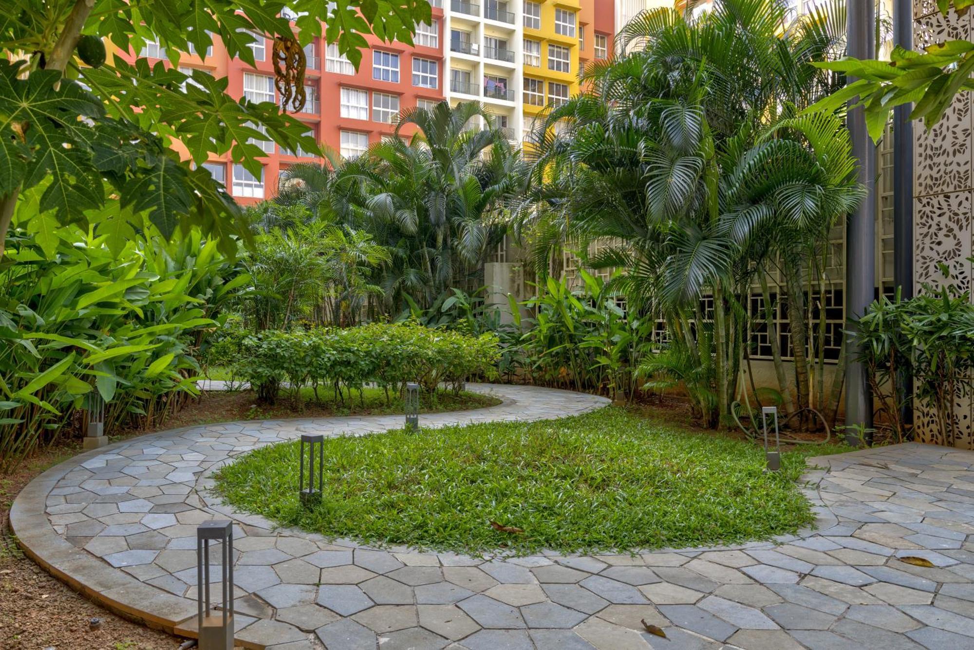 Luxe 2Bhk 10Min From Goi Airport With Pool Access Apartment Dabolim Bagian luar foto